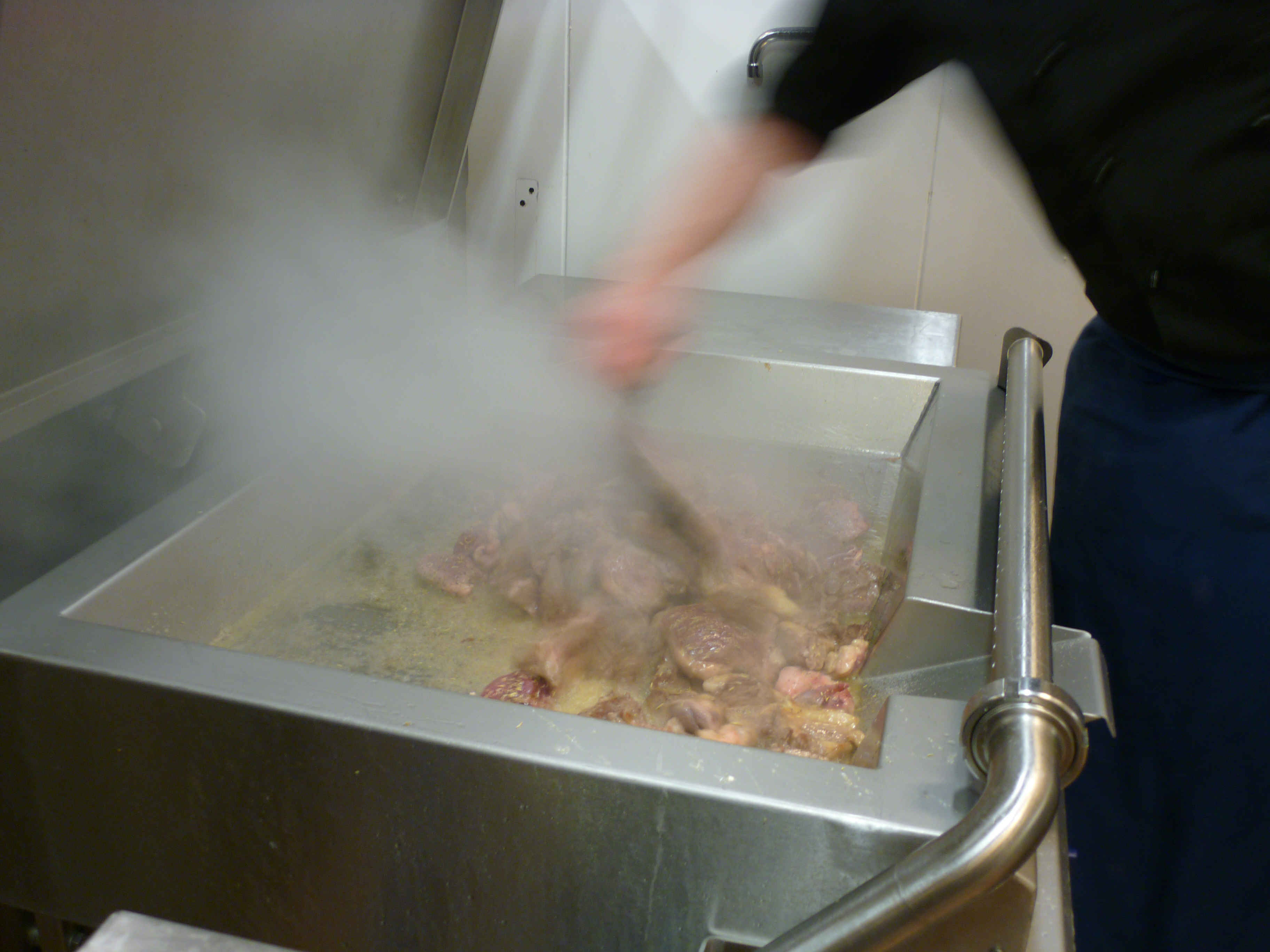 Less fumes and heat in the kitchen